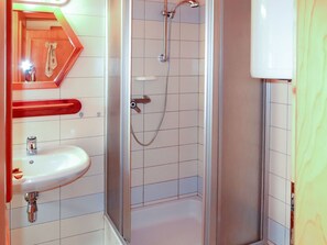 Armatur, Sinken, Badezimmer, Zapfhahn, Duschkopf, Lila, Duschtür, Gebäude, Interior Design
