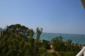 Beach/ocean view