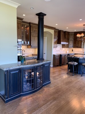 Wet bar attached to the kitchen space