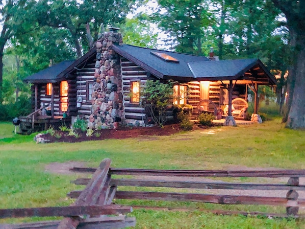Dancing Bear - A Genuine Log Cabin in Harbor Springs
