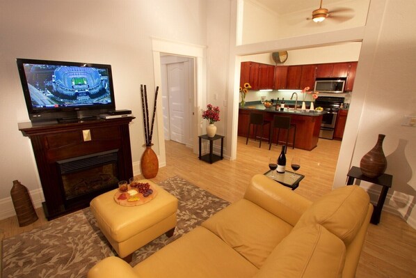 Comfortable living room with fireplace.