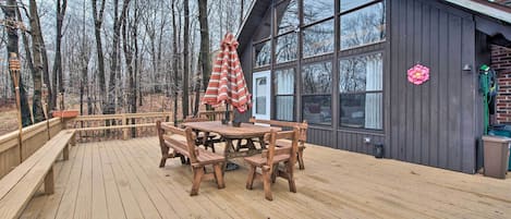 Gouldsboro Vacation Rental | 2BR | 1.5BA | 1,575 Sq Ft | Stairs Required