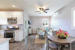 Le'ale'a Ohana open living area