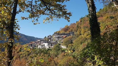 Casa Lina se encuentra en el distrito de Chiappini, cerca de la aldea de Arina.