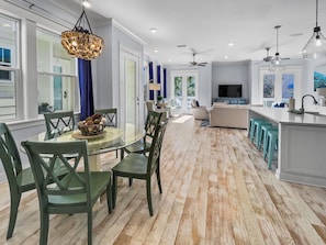 1st Floor | Dining Area