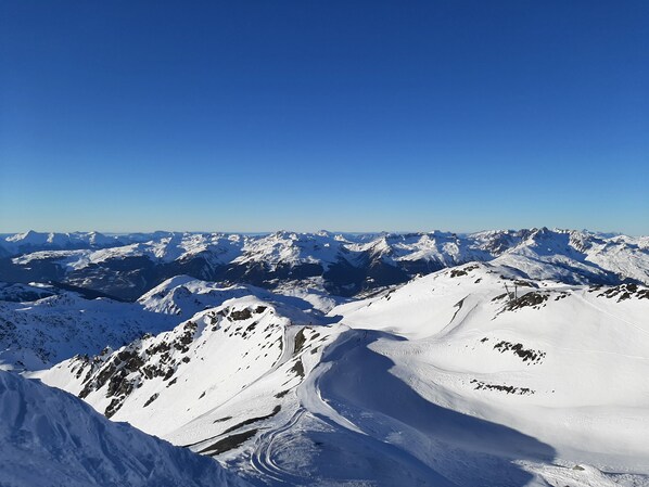 Snow and ski sports
