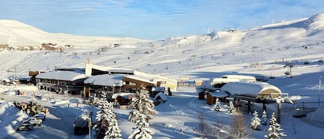 Snow and ski sports