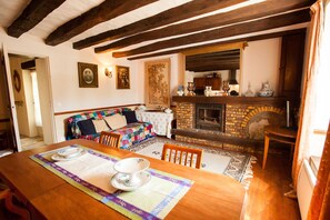 Living room/Dining room/Kitchen
Sejour/Salle à manger/Cuisine