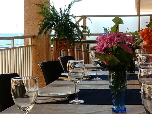 Outdoor dining