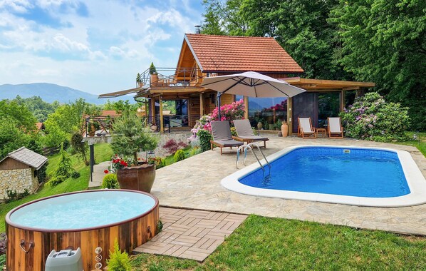 pool