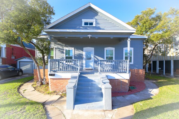 Recently remodeled Galveston Vacation Rental 4BR | 3BA | 2220 sqft