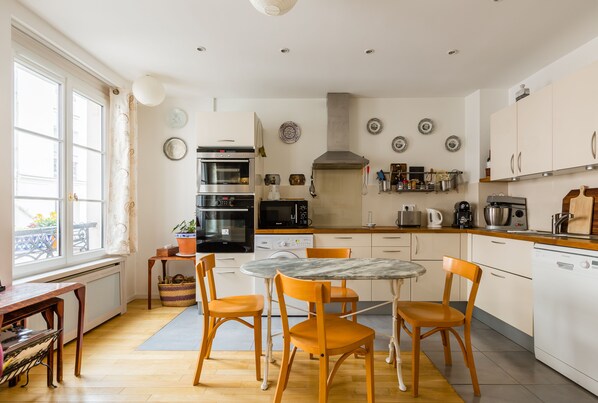 Private kitchen