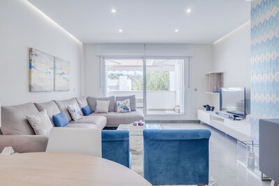 Exclusive modern 3bed2bat walking to Puerto Banús