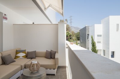 Exclusive modern 3bed2bat walking to Puerto Banús