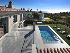 pool