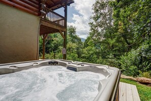 And the hot tub!