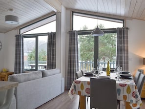 Spacious dining area | Cruachan - Invernahavon, Glentruim, near Newtonmore