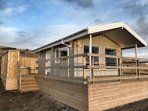 The cottage is 32 m2