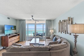oceanfront living room 