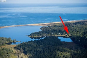 Location of the Redwood Guesthouse on Floras Lake