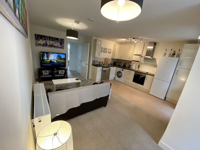 5* Brand New Apartment Cambridge Train Station