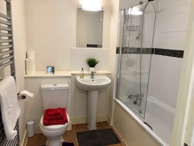 5* Brand New Apartment Cambridge Train Station