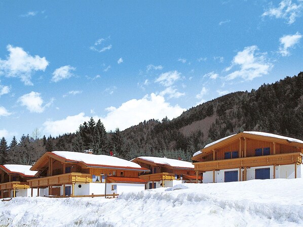 Snow, Winter, Sky, Mountain, Cloud, Property, Home, House, Hill Station, Tree