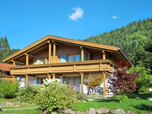 House, Home, Property, Building, Cottage, Real Estate, Log Cabin, Roof, Architecture, Siding
