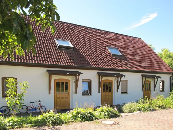 Fahrrad, Pflanze, Himmel, Fenster, Eigentum, Rad, Pflanzengemeinschaft, Wolke, Fahrrad-Rad