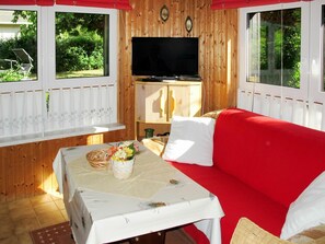 Building, Furniture, Table, Property, Window, Couch, Plant, Living Room, Wood, Interior Design