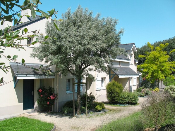 Maison, Zone Résidentielle, Domicile, Propriété, Arbre, Quartier, Immobilier, Bâtiment, Architecture, Chalet