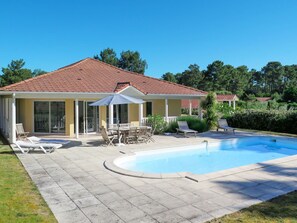 Water, Sky, Property, Plant, Building, Window, Door, Tree, Swimming Pool, Shade