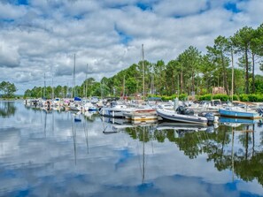 Blau, Wasser, Boot, Yachthafen, Watercraft, Wasserweg, Sommer, Hafen, Reflexion, Boote Und Boating - GerÀte Und Materialien