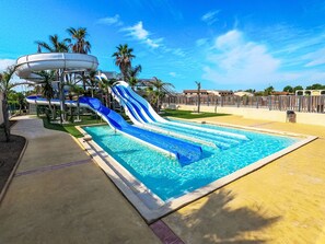 Recreation, Water Park, Resort, Leisure, Chute, Tourist Attraction, Vacation, Swimming Pool