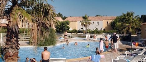 Swimming Pool, Resort, Vacation, Property, Town, Leisure, Palm Tree, Tree, Building, Real Estate