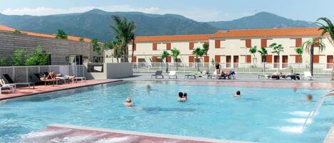 Swimming Pool, Resort, Leisure Centre, Leisure, Town, Resort Town, Vacation, Human Settlement, Water, Building