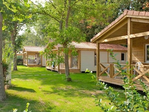 Property, House, Home, Cottage, Building, Yard, Real Estate, Tree, Backyard, Grass