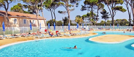 Swimming Pool, Resort, Vacation, Leisure, Resort Town, Aqua, Town, Tourism, Hotel, Palm Tree