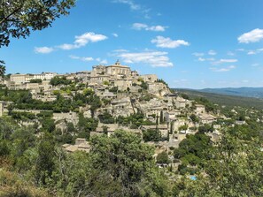 Neige, Ciel, Nuage, Montagne, Bâtiment, Pente, Arbre, Plante, Maison, Paysage Naturel