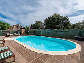 Water, Cloud, Sky, Property, Swimming Pool, Azure, Outdoor Bench, Tree, Body Of Water, Leisure