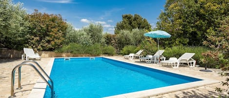 Water, Sky, Plant, Swimming Pool, Azure, Rectangle, Shade, Tree, Cloud, Outdoor Furniture