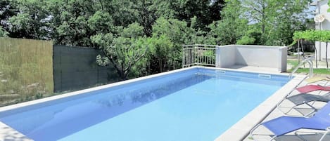 Piscina, Propiedad, Ocio, Rectángulo, Bienes Raíces, Casa, Máquina De Natación, Edificio, Juegos, Vacaciones