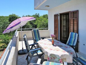 Property, Room, Building, Furniture, Balcony, Resort, Villa, Real Estate, Apartment, Vacation