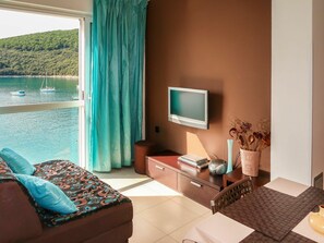 Zimmer, Möbel, Interior Design, Eigentum, Wohnzimmer, Türkis, Azurblau, Wand, Aqua, Gebäude