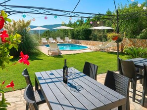 Propriété, Immobilier, Maison, Bâtiment, Herbe, Domicile, Arrière-Cour, Arbre, Loisir, Piscine
