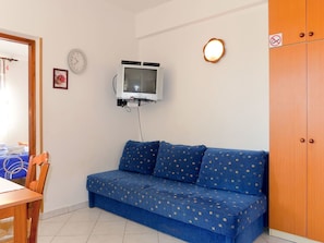Pièce, Meubles, Propriété, Bleu, Orange, Design Intérieur, Bâtiment, Mur, Sol, Maison