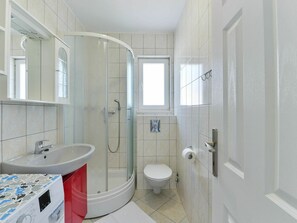 Tap, Plumbing Fixture, Sink, Window, Building, Mirror, Bathroom, Purple, Bathroom Sink
