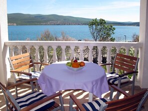 Property, Vacation, Balcony, House, Furniture, Table, Resort, Restaurant, Real Estate, Room