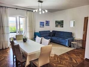 Canapé, Table, Meubles, Bleu Azur, Bois, Design Intérieur, Cadre, Chaise, Salon, Sol