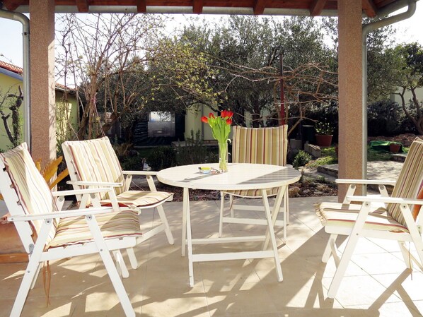 Möbel, Eigentum, Stuhl, Tisch Im Freien, Tabelle, Terrasse, Zimmer, Haus, Zuhause, Gebäude